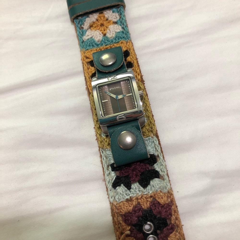 Fossil Watch with 2 genuine leather bands